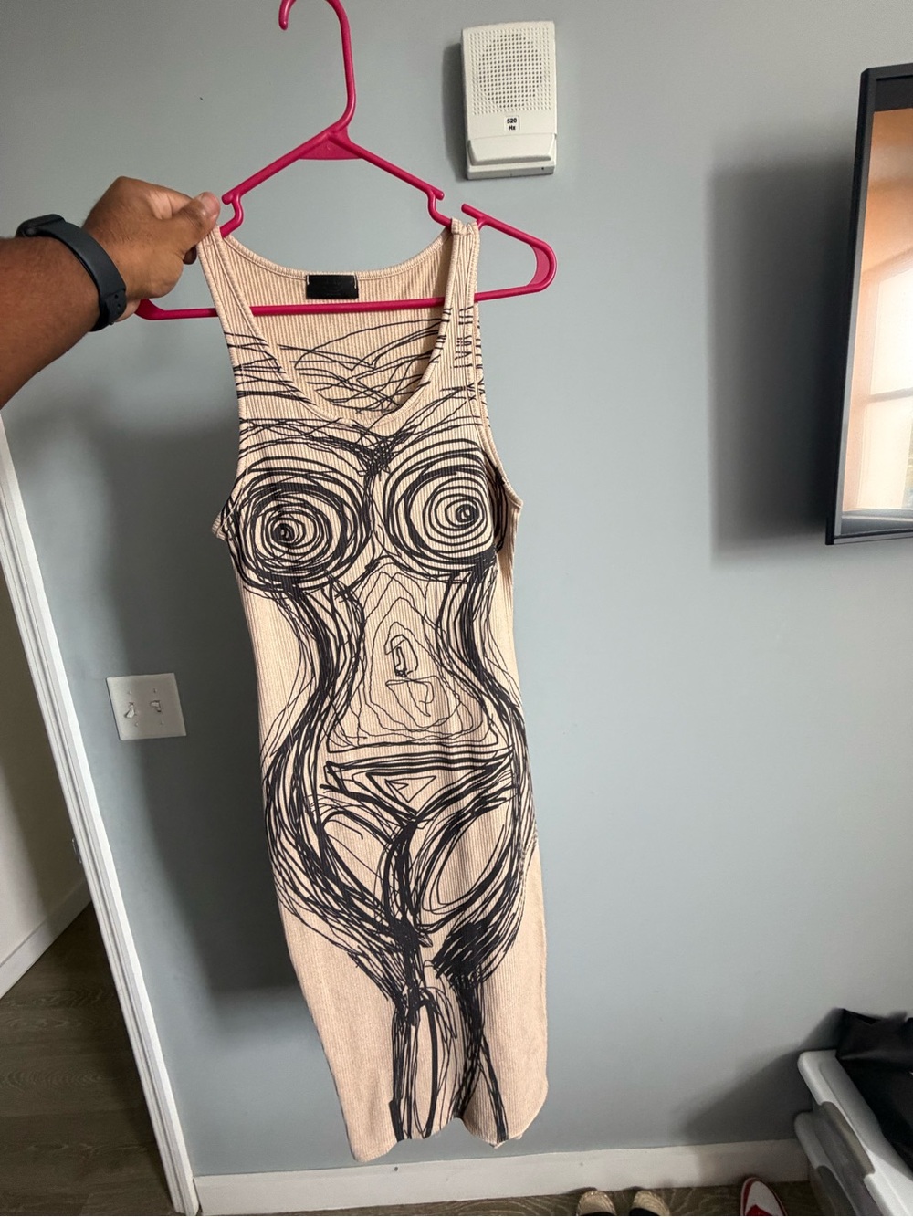 Sleeveless Beige Bodycon Dress with Abstract Black Sketch Print